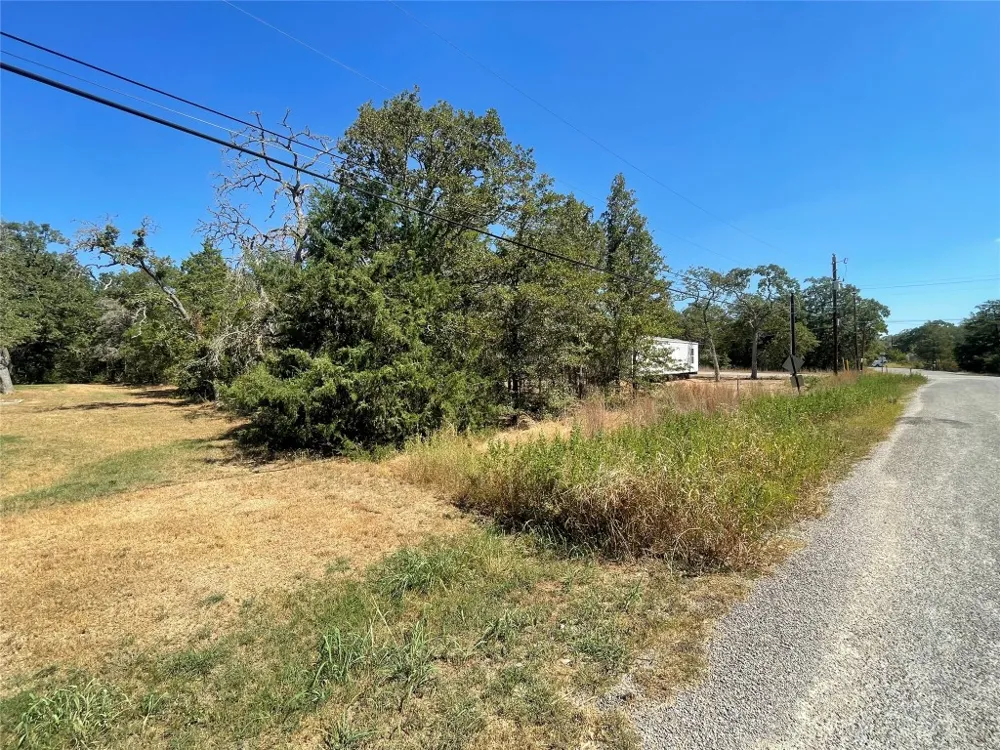 Commache Drive Smithville, TX 78597