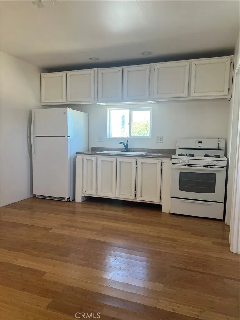 9241 E Avenue R14 Littlerock, CA 93543