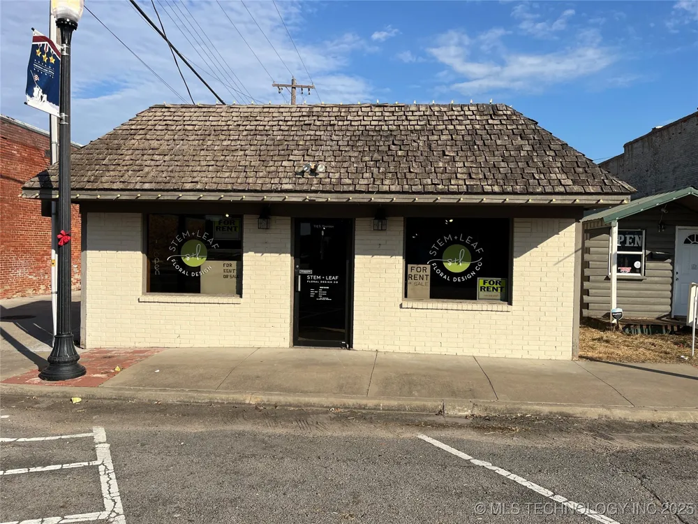112 S Thornton Vian, OK 74962