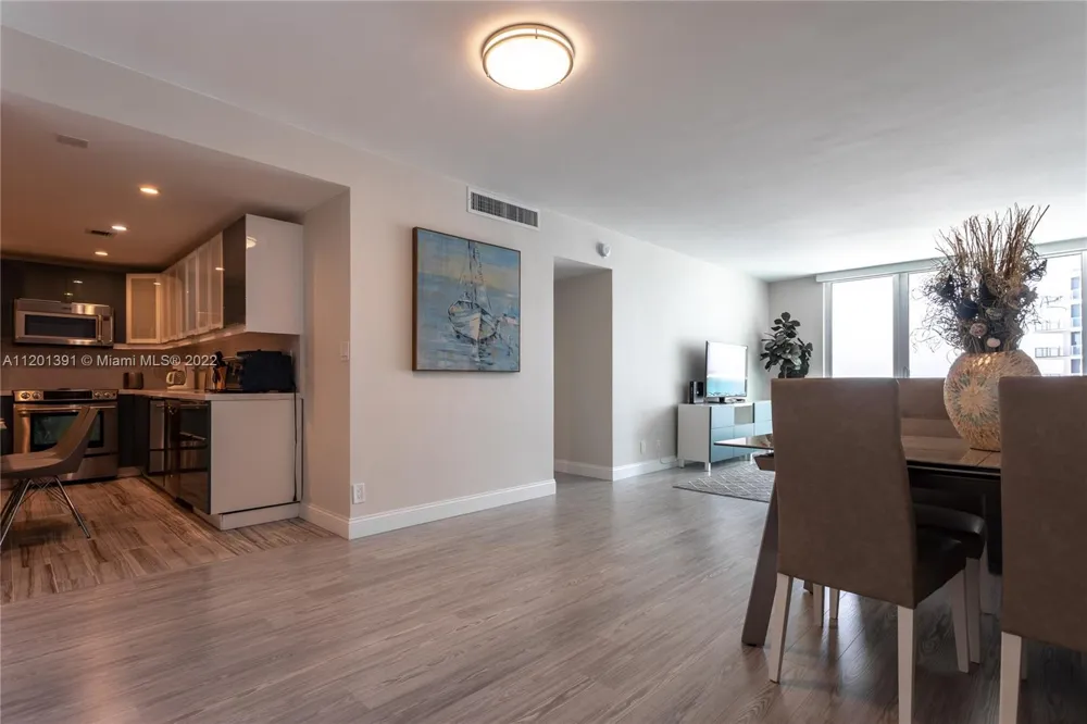 3901 S Ocean Dr #10M Hollywood, FL 33019