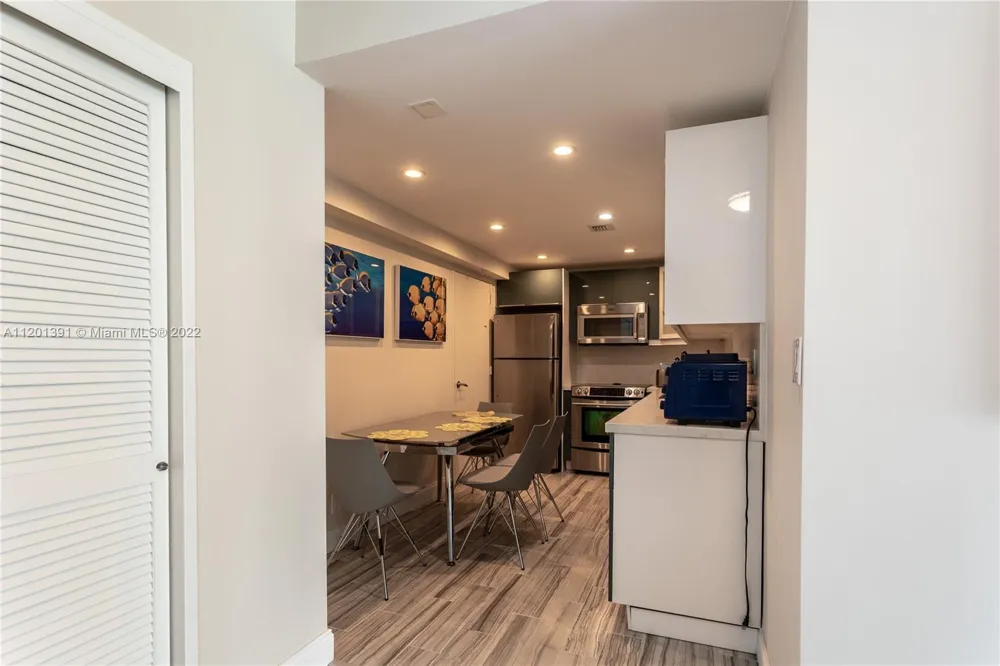 3901 S Ocean Dr #10M Hollywood, FL 33019