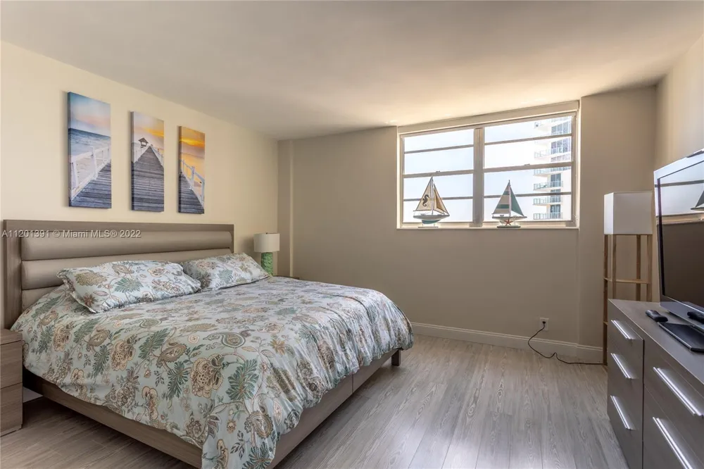 3901 S Ocean Dr #10M Hollywood, FL 33019