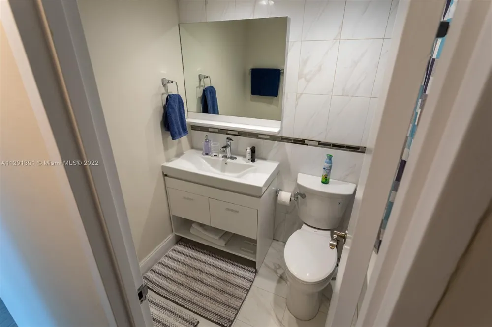 3901 S Ocean Dr #10M Hollywood, FL 33019