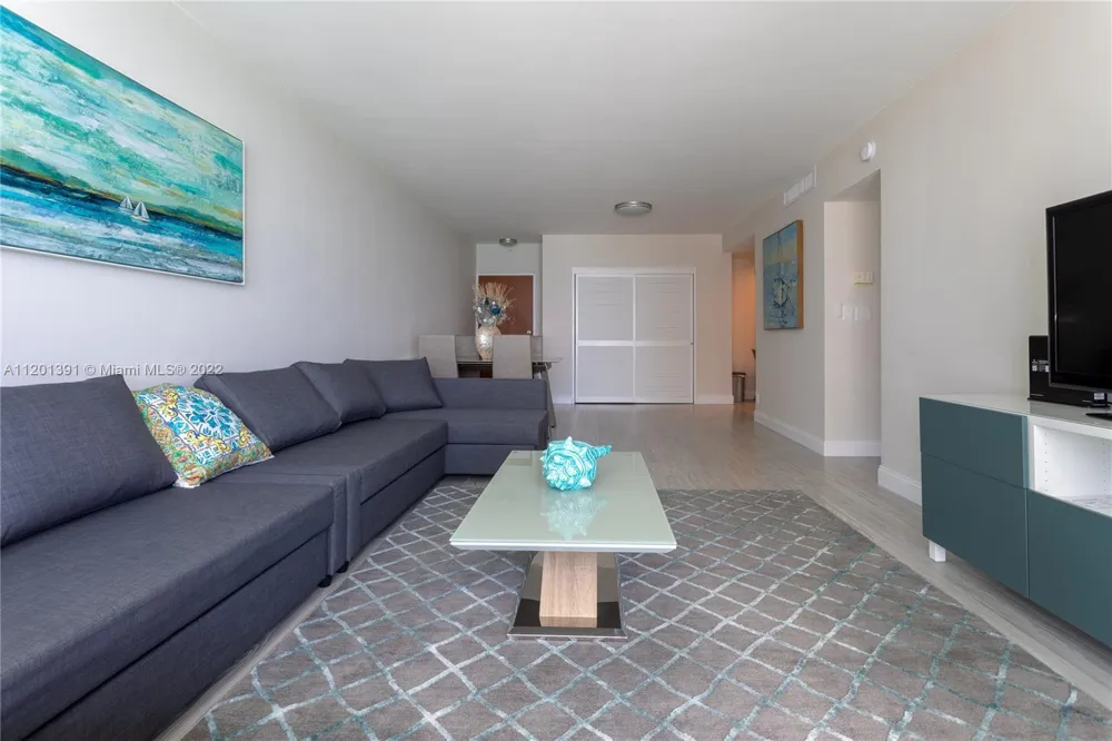 3901 S Ocean Dr #10M Hollywood, FL 33019