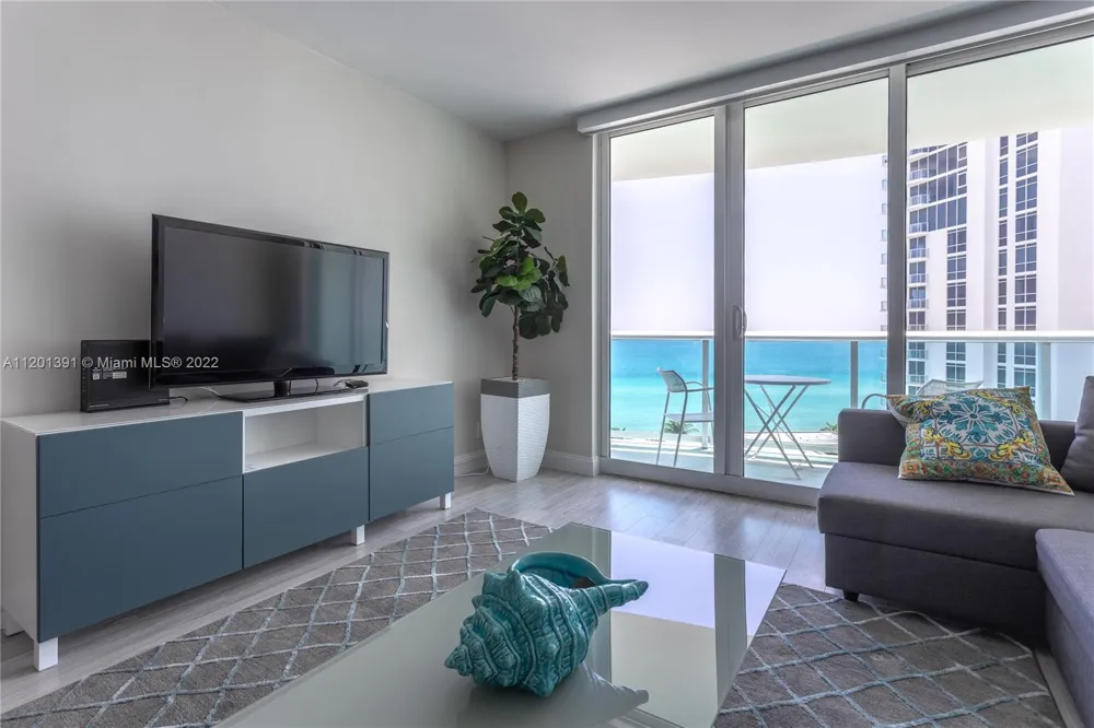 3901 S Ocean Dr #10M Hollywood, FL 33019