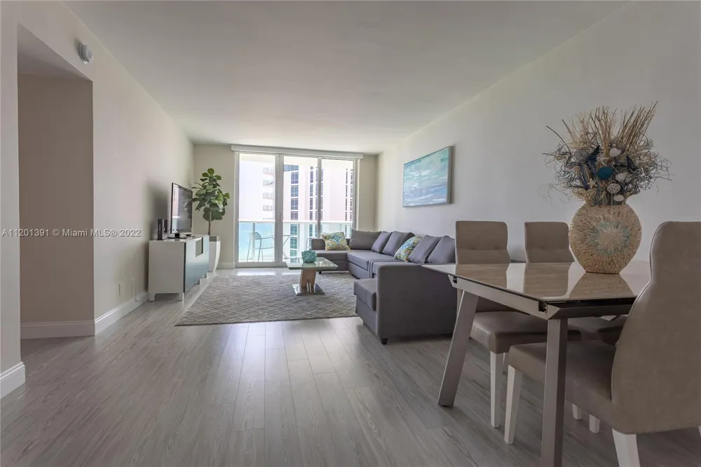 3901 S Ocean Dr #10M Hollywood, FL 33019