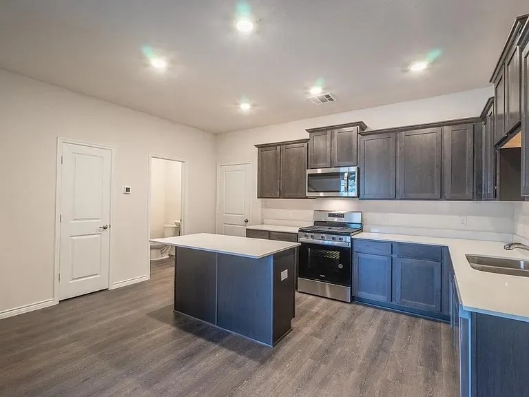 2121 Steer Creek Place Mesquite, TX 75149