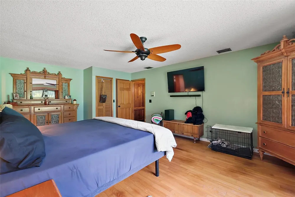 672 E BELT AVENUE Bushnell, FL 33513