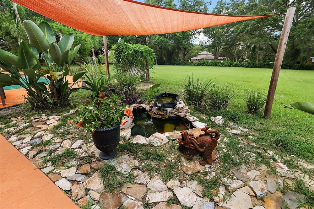 672 E BELT AVENUE Bushnell, FL 33513