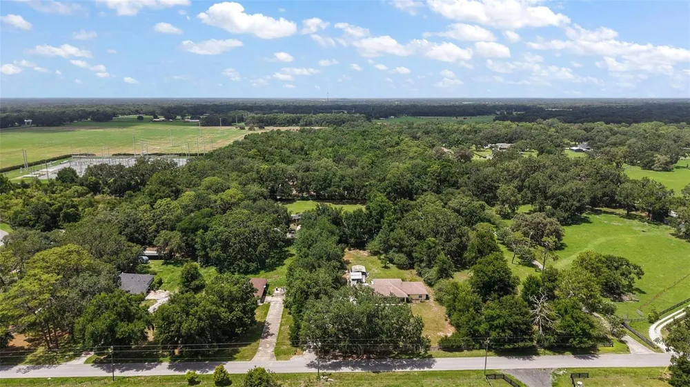 672 E BELT AVENUE Bushnell, FL 33513