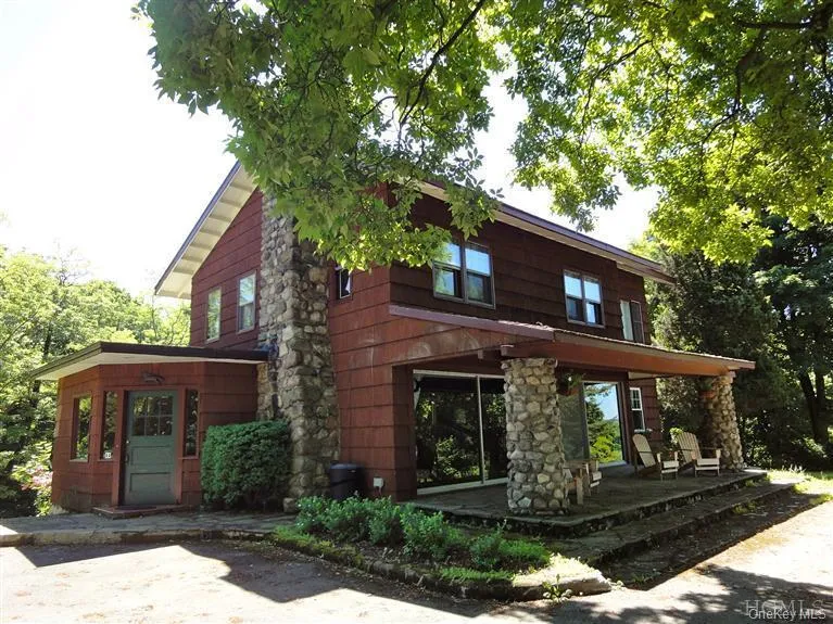376 Lane Gate Road Cold Spring, NY 10516