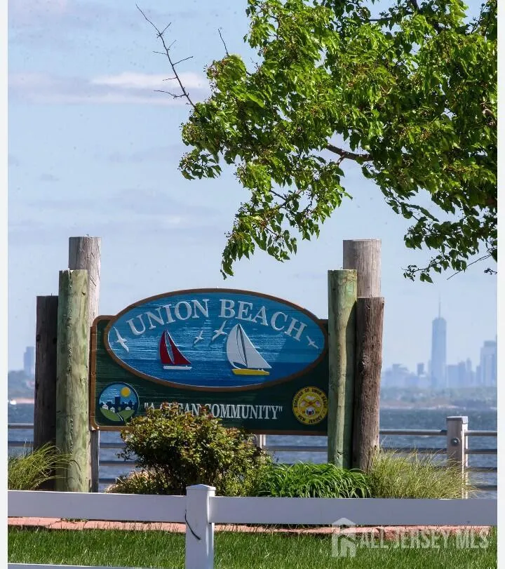 1246 Florence Avenue Union Beach, NJ 07735