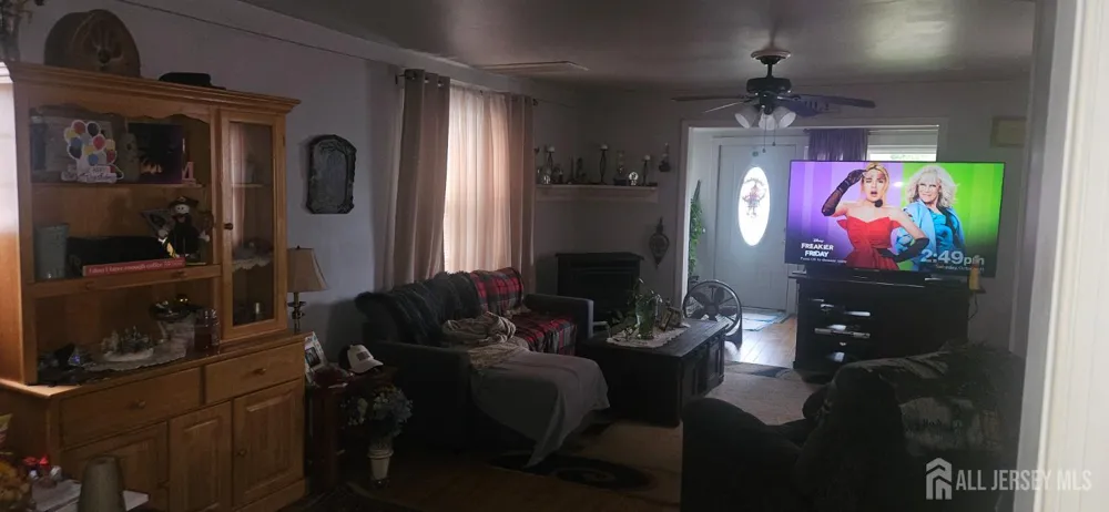 1246 Florence Avenue Union Beach, NJ 07735