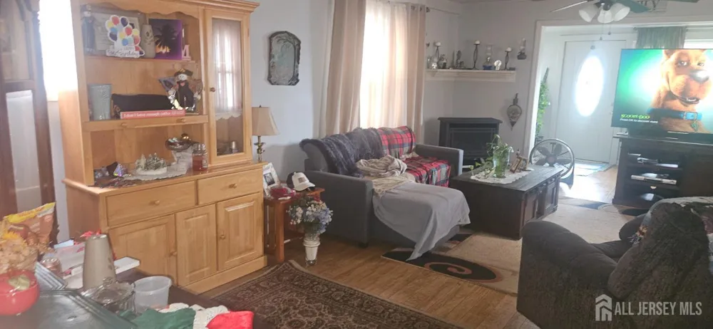 1246 Florence Avenue Union Beach, NJ 07735