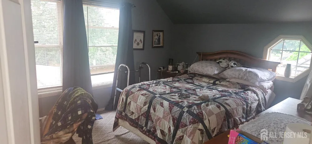 1246 Florence Avenue Union Beach, NJ 07735