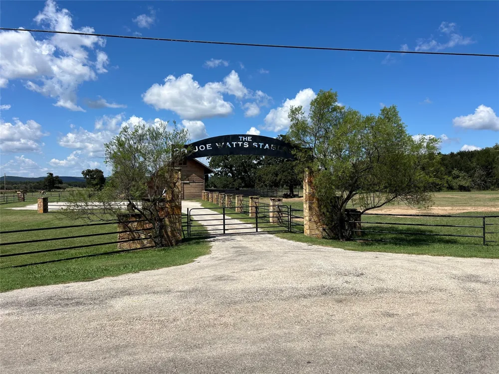 2266 Stagecoach Trail Gordon, TX 76453