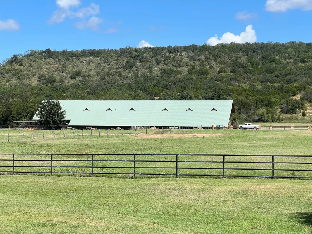 2266 Stagecoach Trail Gordon, TX 76453