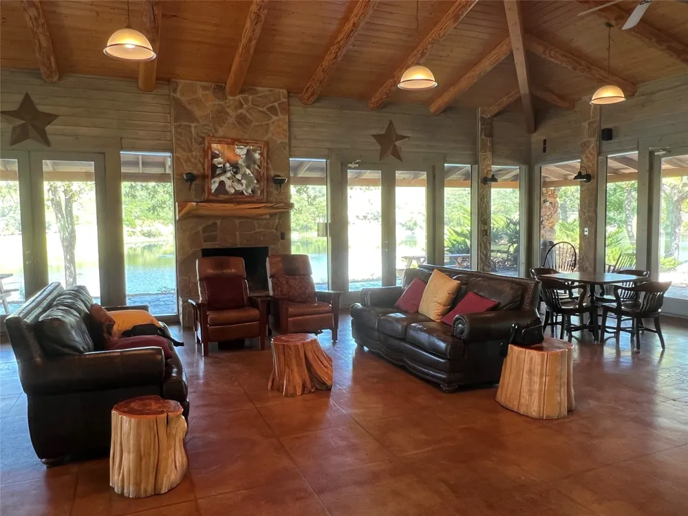 2266 Stagecoach Trail Gordon, TX 76453
