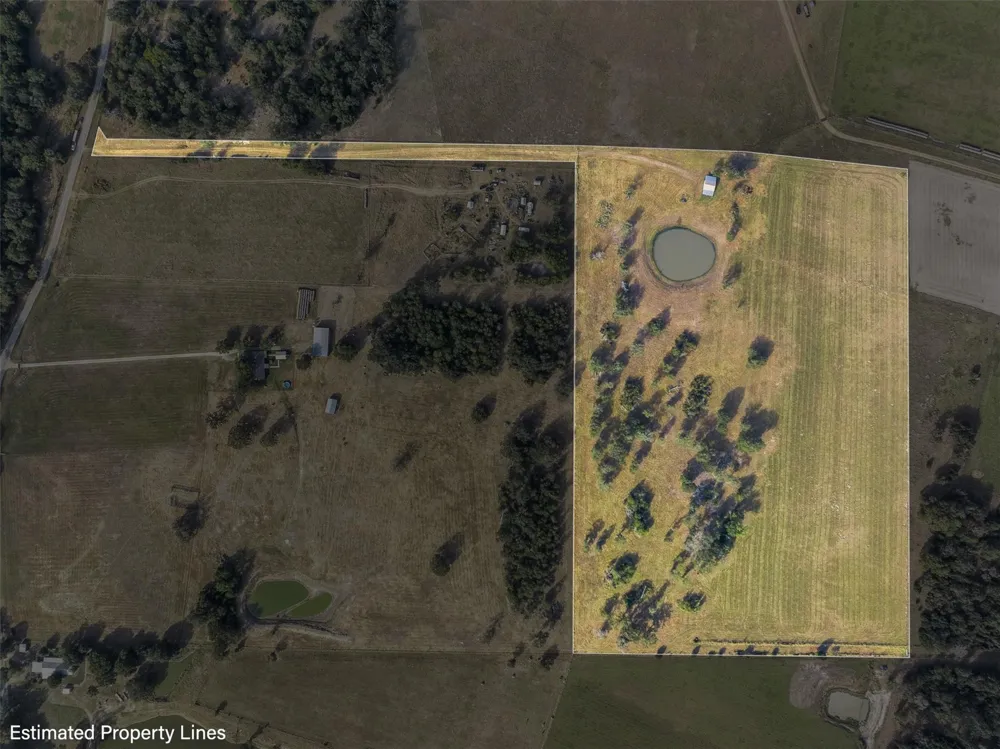 1463 County Road 324 Lincoln, TX 78948