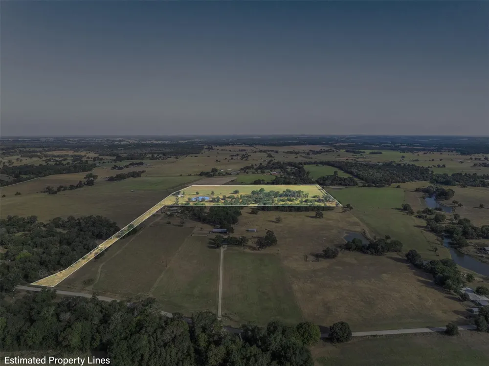 1463 County Road 324 Lincoln, TX 78948