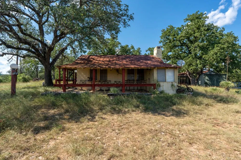4224 Singleton Road Marble Falls, TX 78654