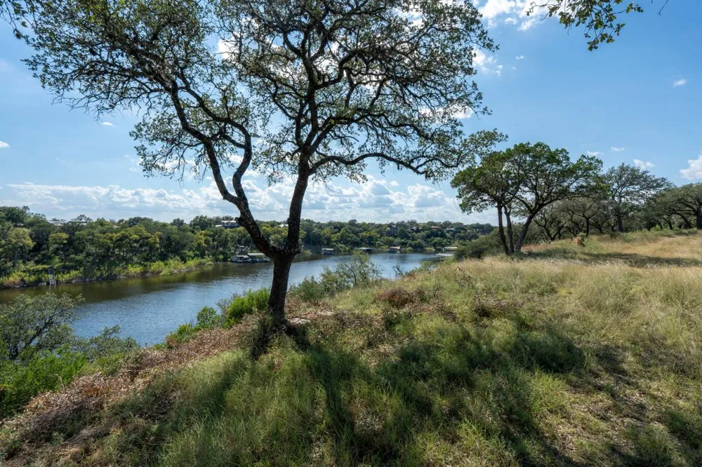 4224 Singleton Road Marble Falls, TX 78654
