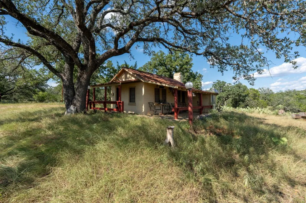 4224 Singleton Road Marble Falls, TX 78654