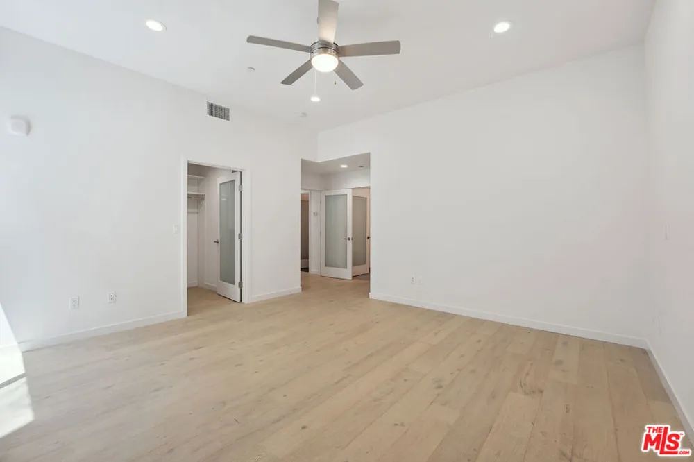 1746 Garfield Place #102 Los Angeles, CA 90028