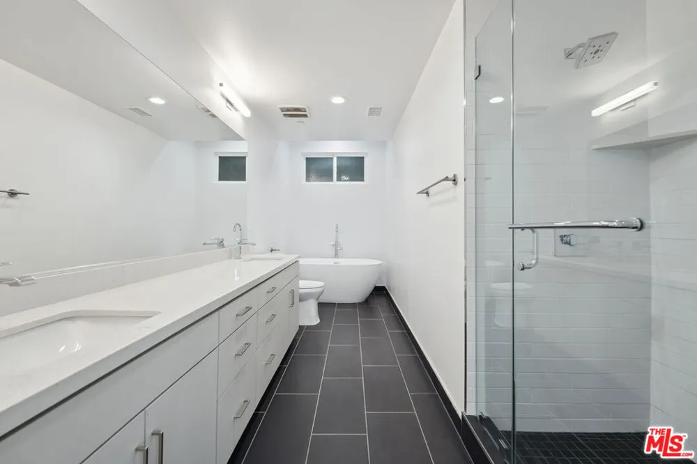 1746 Garfield Place #102 Los Angeles, CA 90028