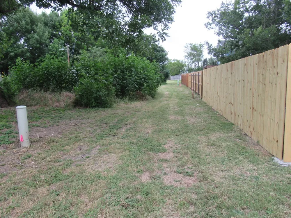 210 E Carrie Manor Road Manor, TX 78653