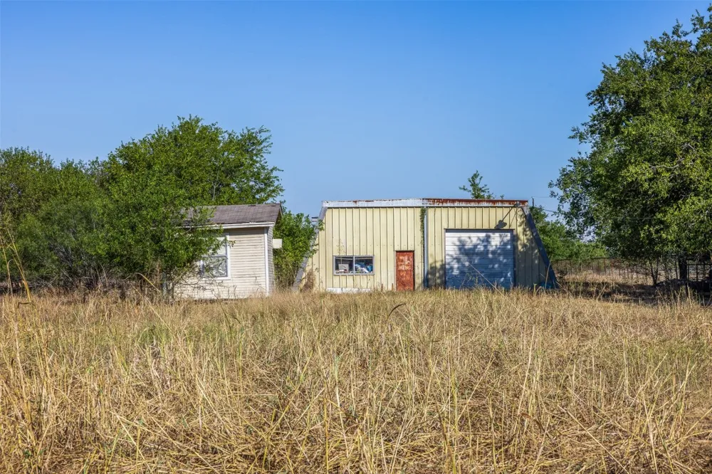 15350 San Marcos Highway Martindale, TX 78655