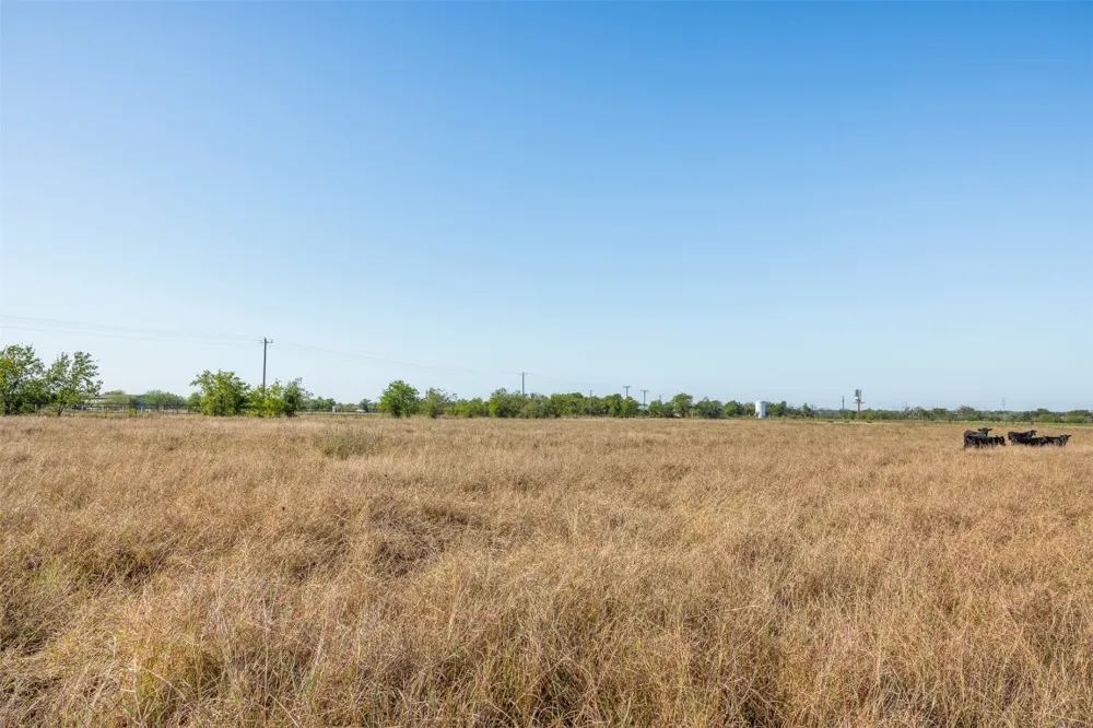 15350 San Marcos Highway Martindale, TX 78655