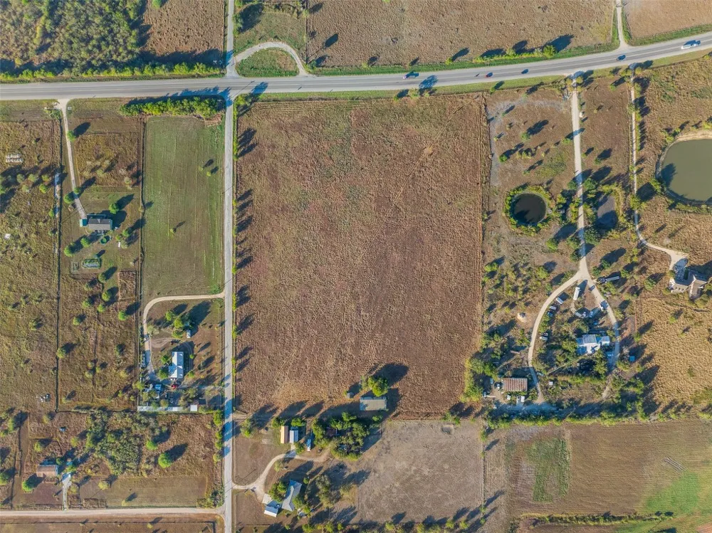 15350 San Marcos Highway Martindale, TX 78655