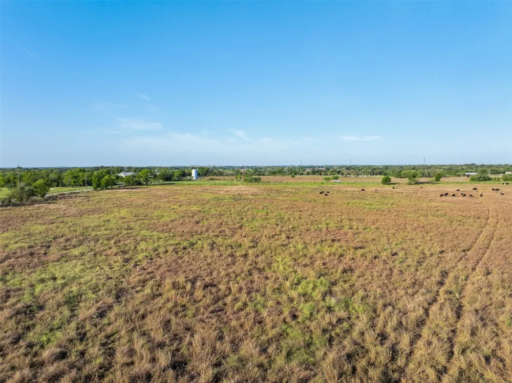15350 San Marcos Highway Martindale, TX 78655