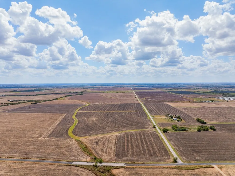 Wells Lane Manor, TX 78653