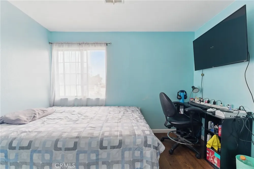 8806 E Avenue T14 Littlerock, CA 93543