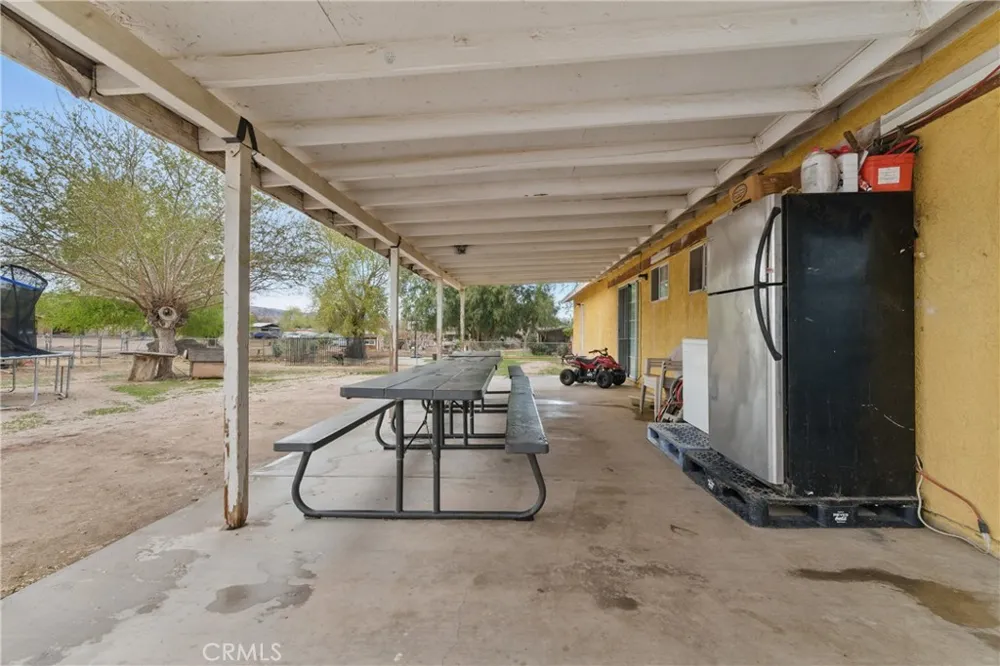 8806 E Avenue T14 Littlerock, CA 93543