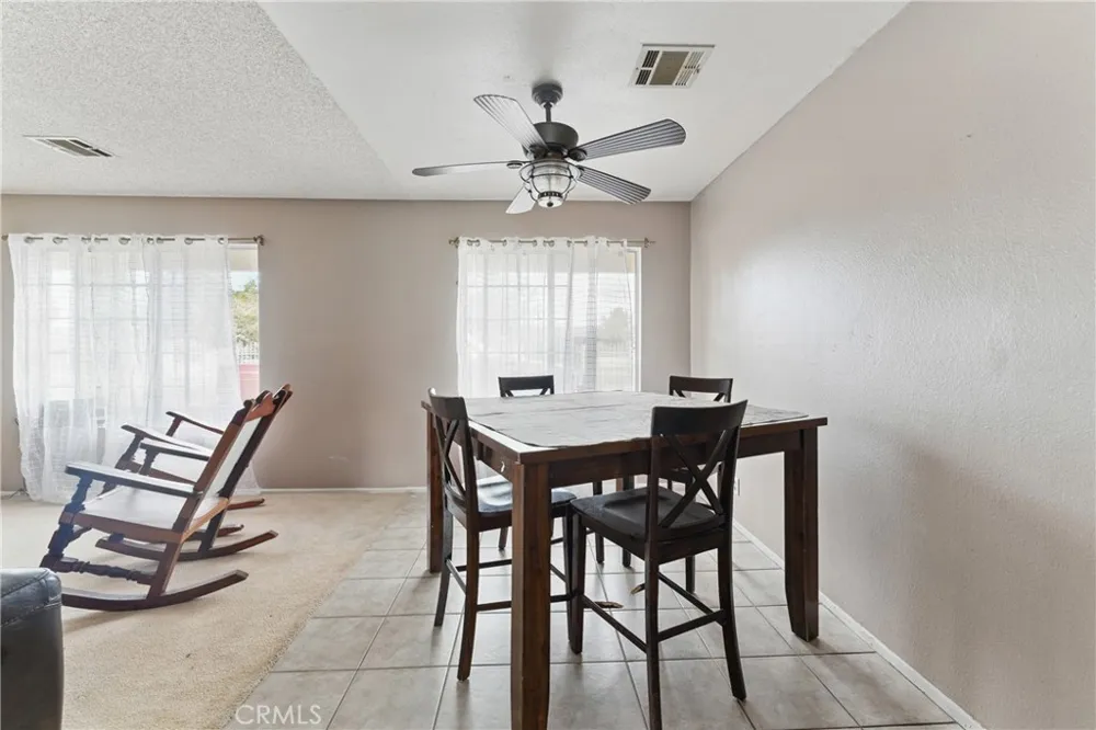 8806 E Avenue T14 Littlerock, CA 93543