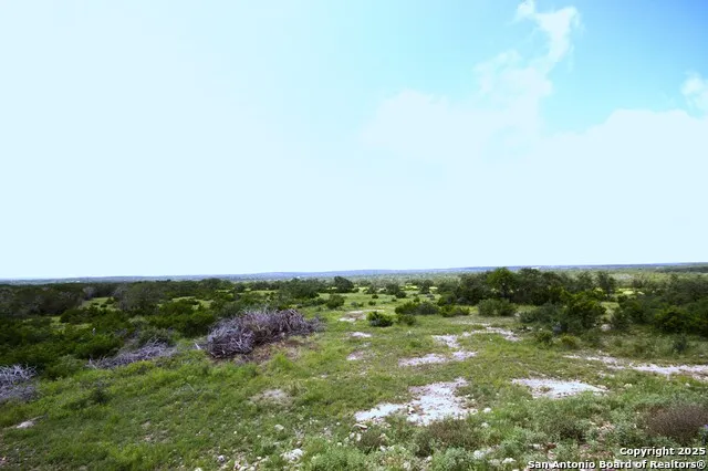 510 Dead End Rd. Mountain Home, TX 78058