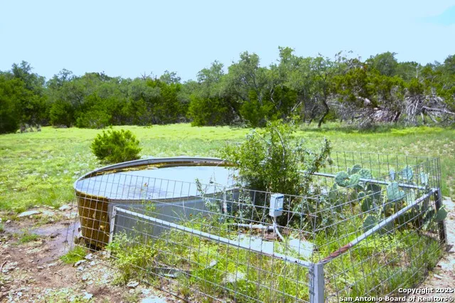510 Dead End Rd. Mountain Home, TX 78058