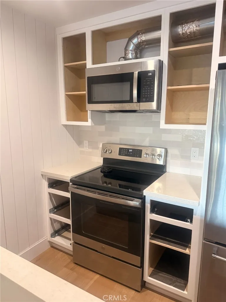 8740 Tuscany #211 Playa del Rey, CA 90293
