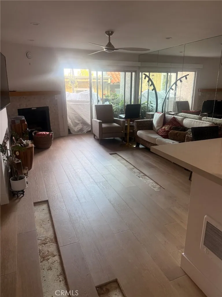 8740 Tuscany #211 Playa del Rey, CA 90293