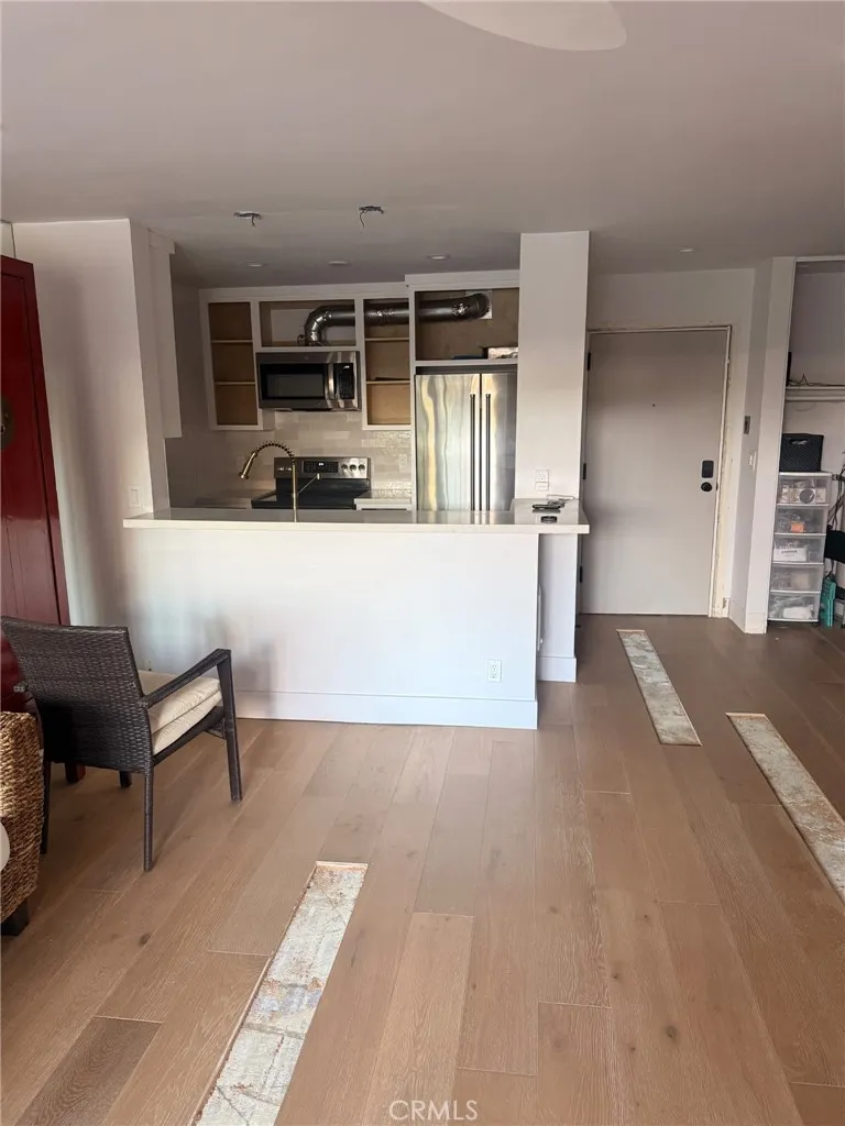 8740 Tuscany #211 Playa del Rey, CA 90293
