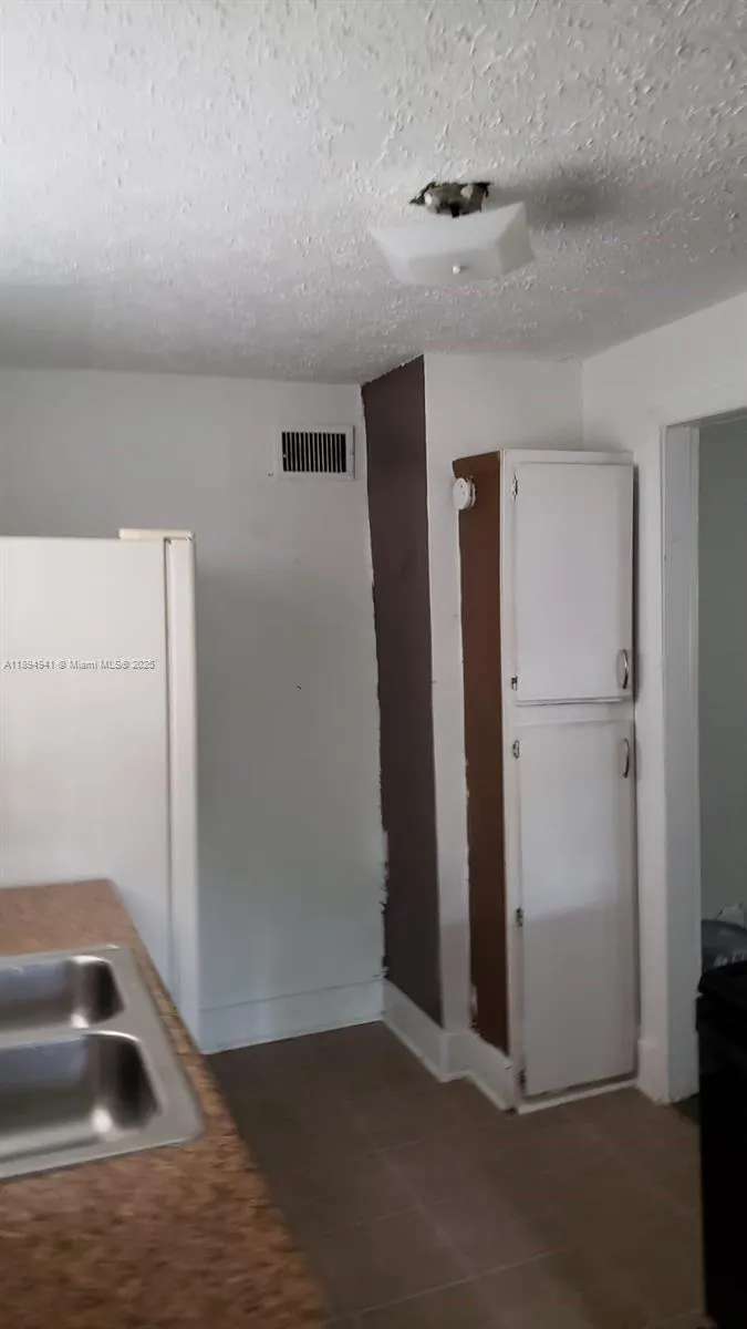 1517 Logan #0 Jacksonville, FL 32209