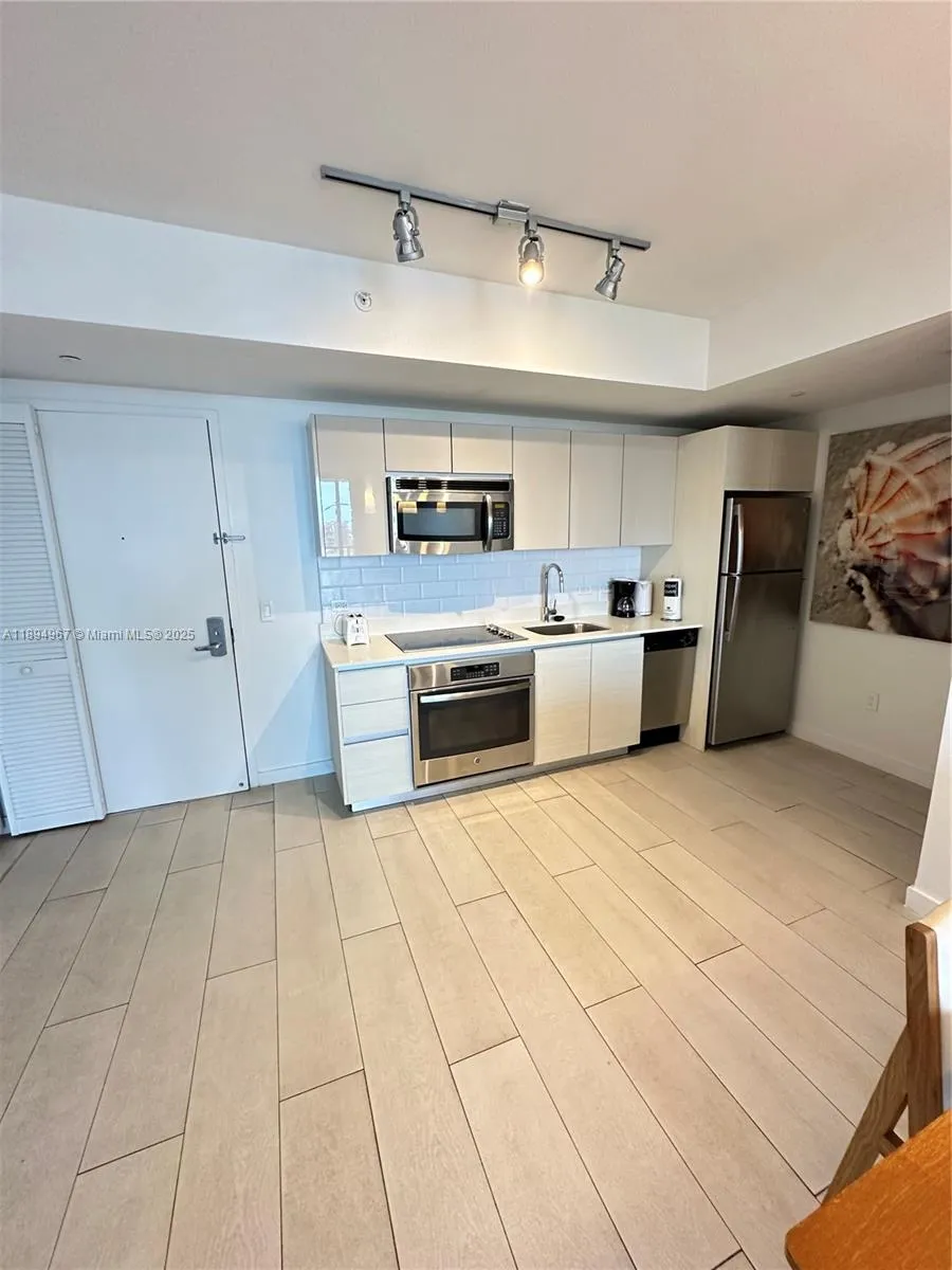 2602 E Hallandale Beach Blvd #R1507 Hallandale Beach, FL 33009