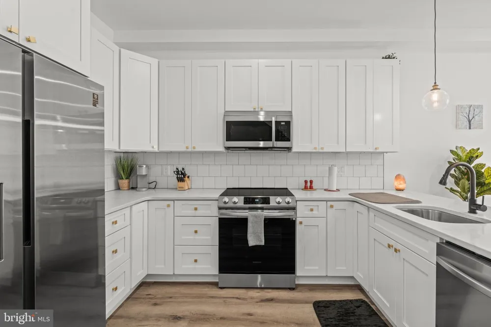 1735 S 23RD STREET Philadelphia, PA 19145
