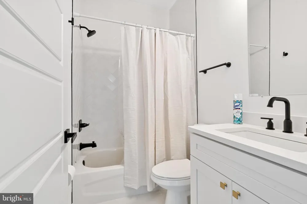 1735 S 23RD STREET Philadelphia, PA 19145