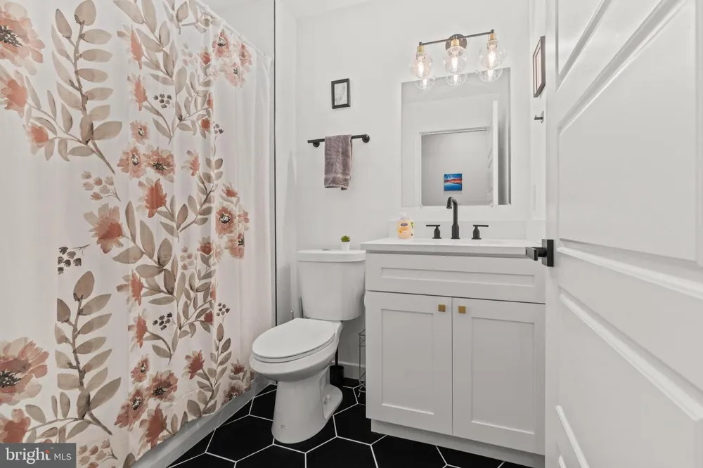 1735 S 23RD STREET Philadelphia, PA 19145
