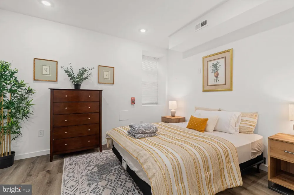 1735 S 23RD STREET Philadelphia, PA 19145