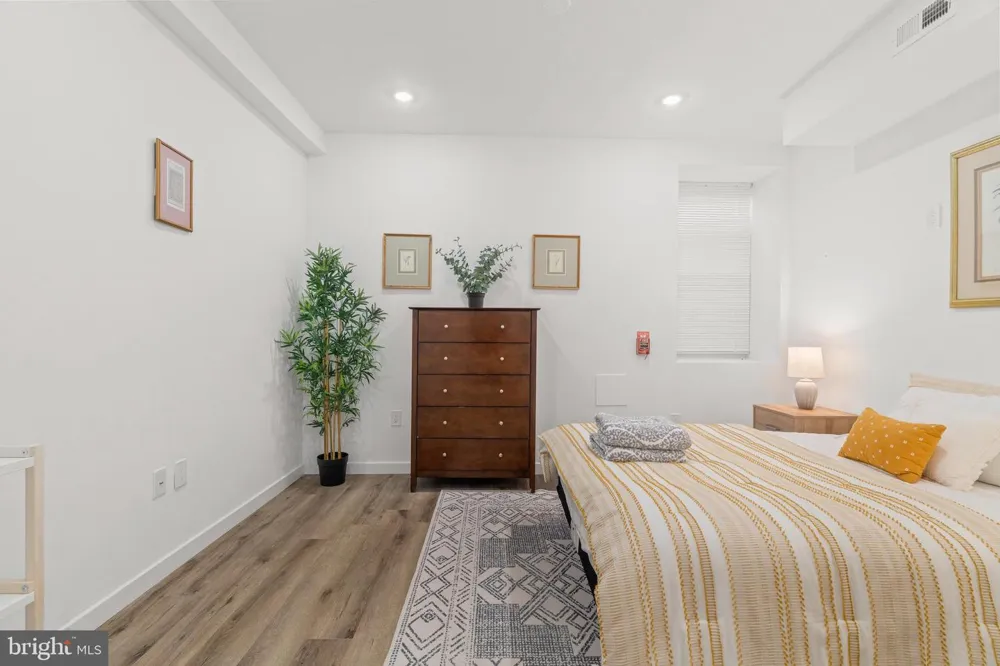 1735 S 23RD STREET Philadelphia, PA 19145
